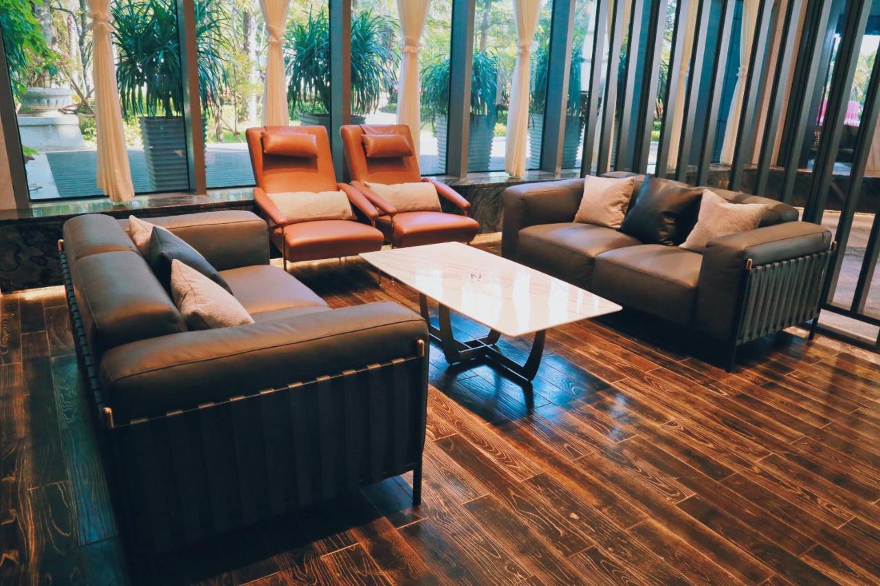 Holiday Inn Haikou West Coast By Ihg Esterno foto