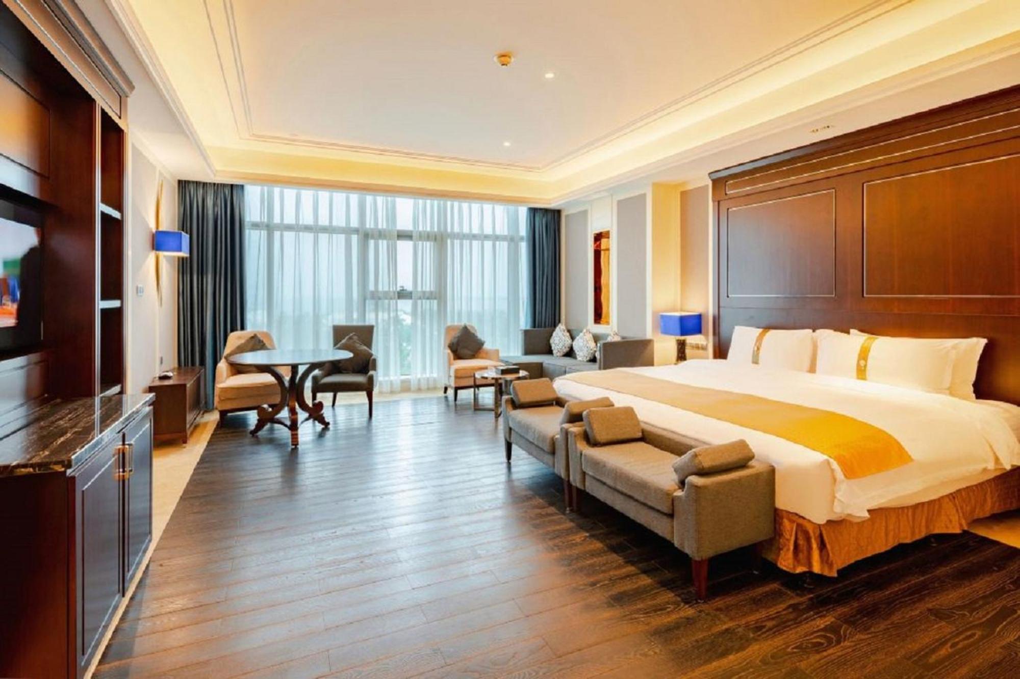 Holiday Inn Haikou West Coast By Ihg Esterno foto