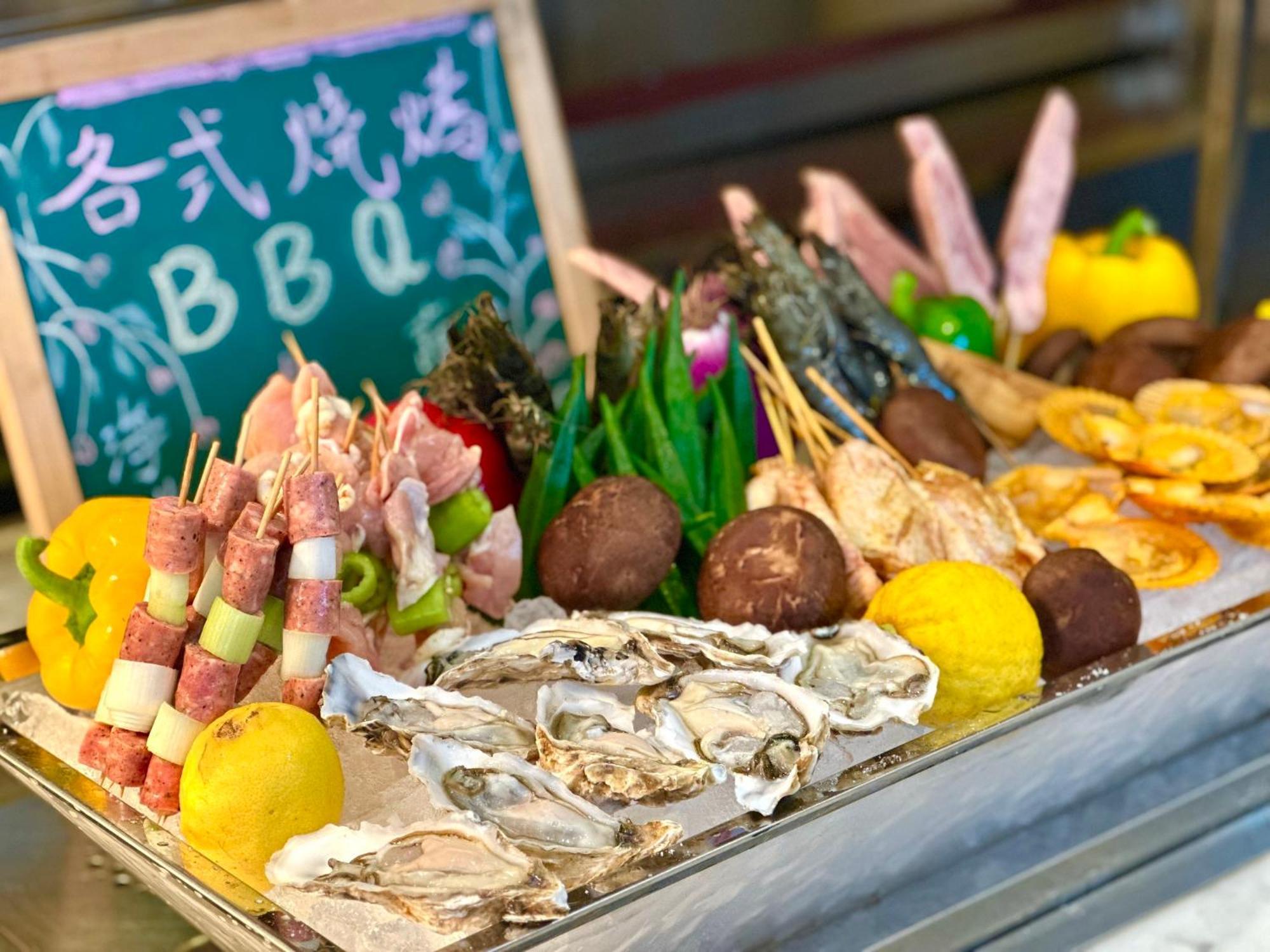 Holiday Inn Haikou West Coast By Ihg Esterno foto